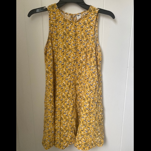 Old navy dress - Picture 2 of 4